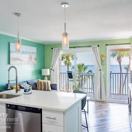 Rays By The Bay Villa Tampa Exterior photo